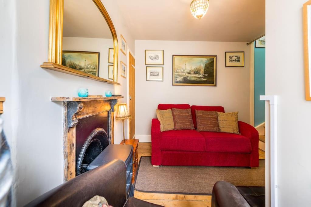 фото Birds Nest Cottage Looe