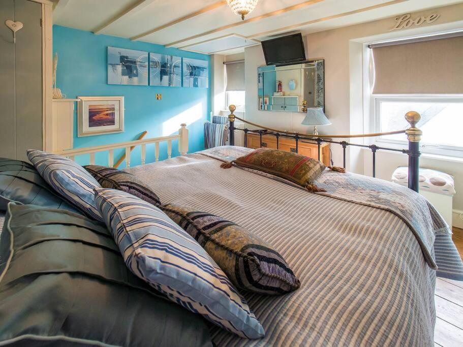 фото Birds Nest Cottage Looe