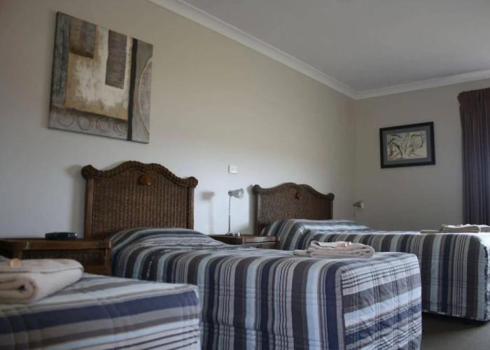 Isis Motel Scone