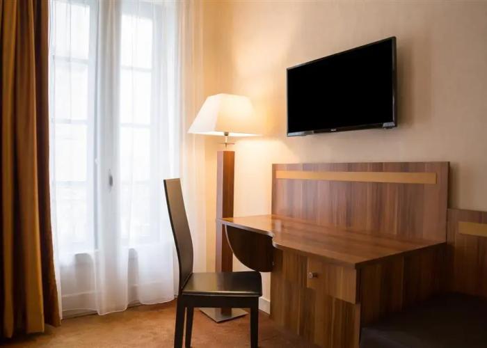 Hotel The Originals du Grand Monarque