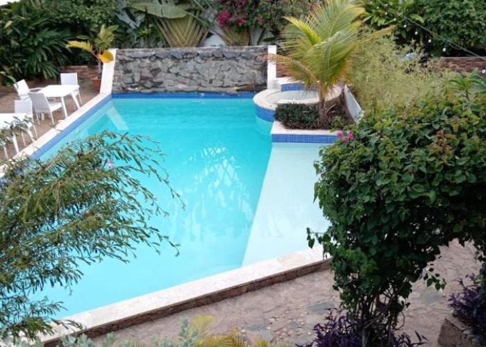 Doña Mayra Aparta Hotel