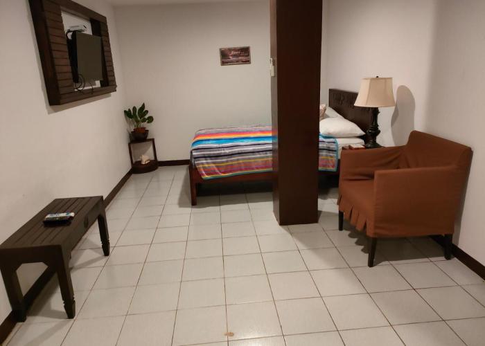 LEHNS MOTEL
