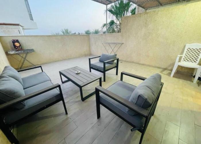 SPACiOUS and COZY 1BR APT EiLAT