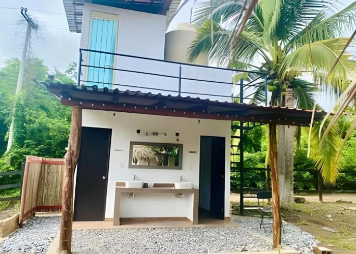 Casa Las Palmas Playa La Saladita