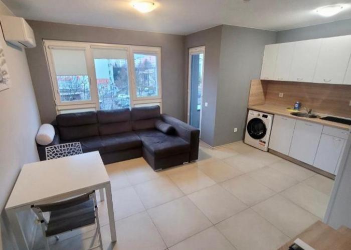 Top location apartment