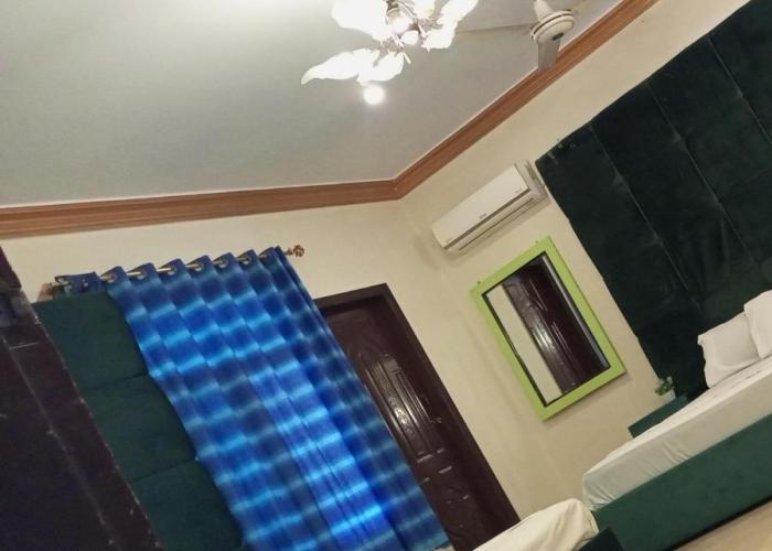 New Motel 525