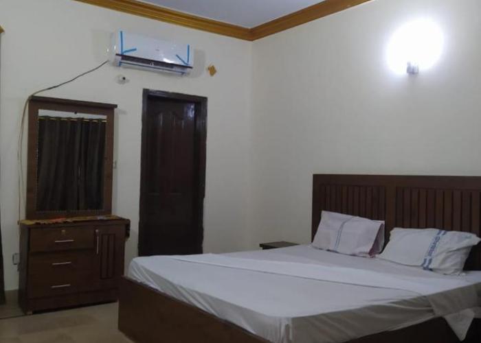 New Motel 525