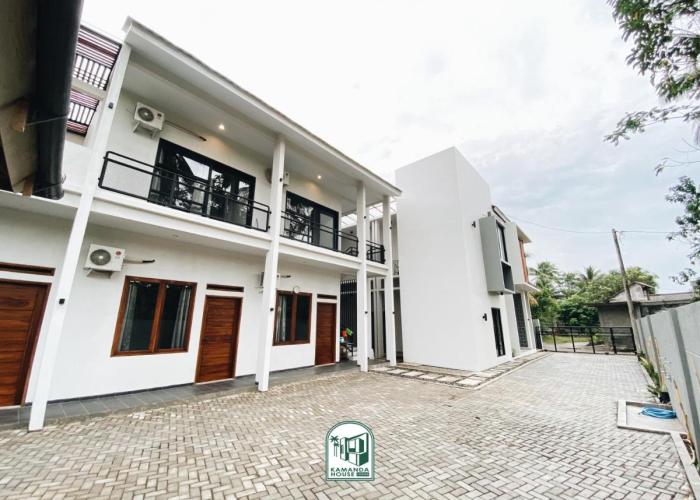 Kmanda House