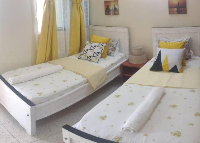 Homely,Stylish Nyali 2BR Suite w/ Hot Shower WIFI