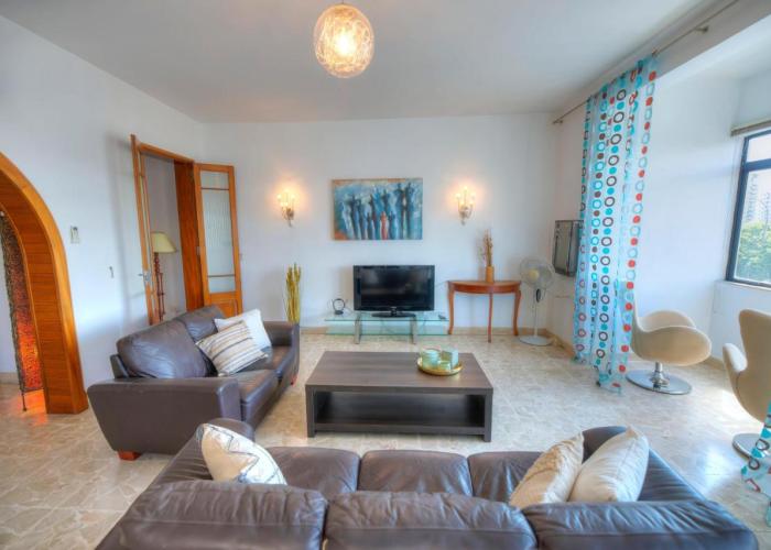 Enormous 3bedrooms seafront with balcony PDEH1-1