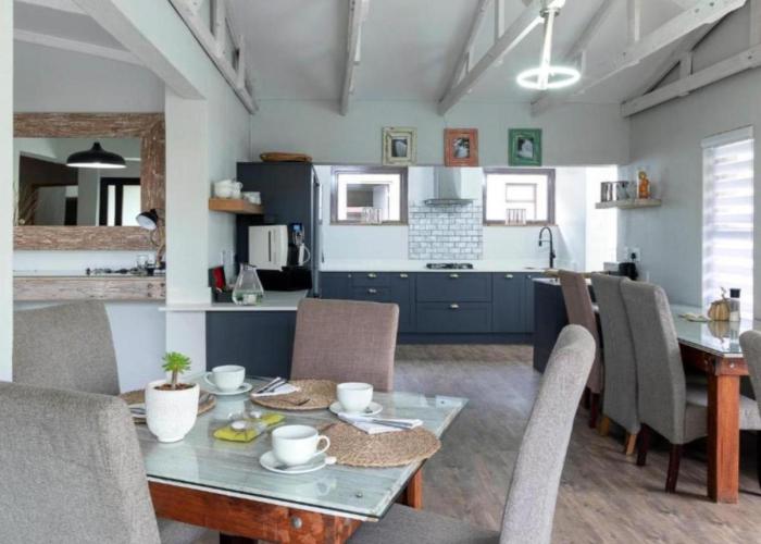 Atlantic-Square Guesthouse