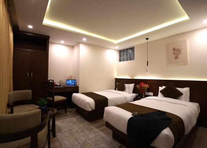 Apex Business Hotel