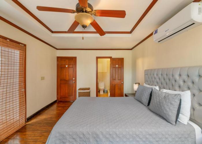 Exclusive Full House - 3 BDRM & 3 BATH - Special Offer