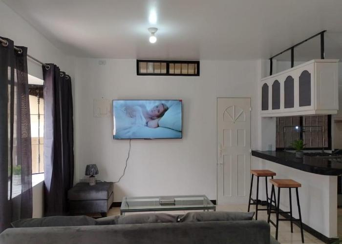 Comfortable 3-Bedroom Condo in Bellavista, Guayaquil