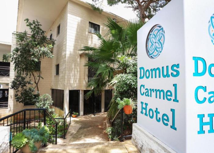 Olala Carmel Suites