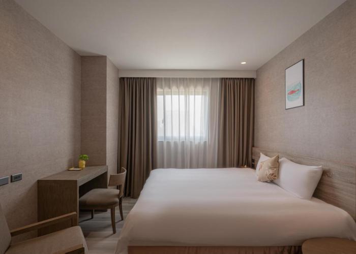 In Joy Hotel
