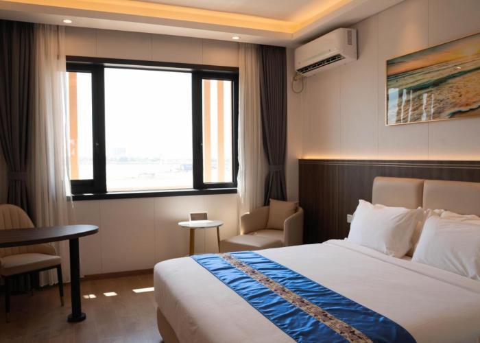 Escale International Hotel