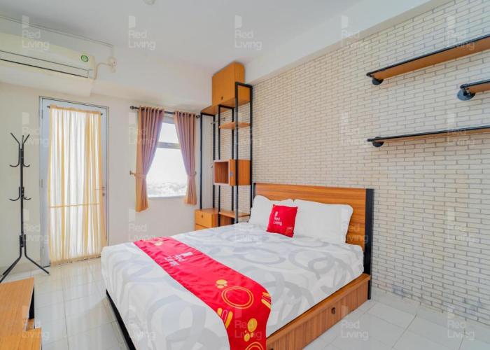 RedLiving Apartemen Easton Park Jatinangor - Rajes Room