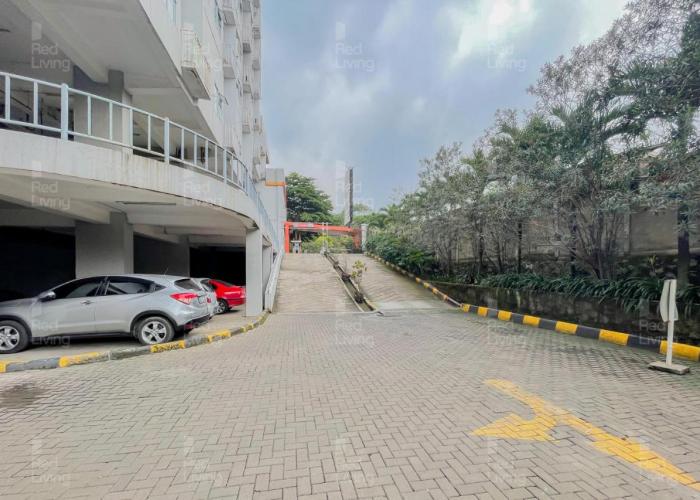 RedLiving Apartemen Easton Park Jatinangor - Rajes Room