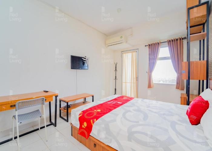 RedLiving Apartemen Easton Park Jatinangor - Rajes Room