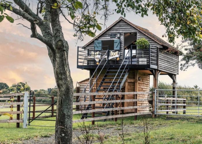 The Treehouse at Humblebee Hall
