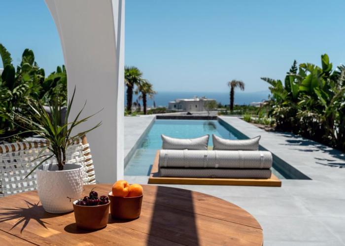 Numa Santorini