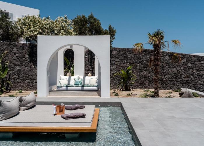 Numa Santorini