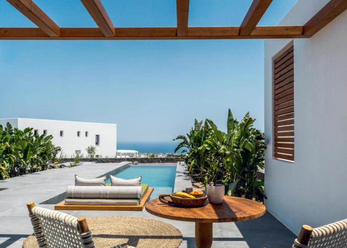 Numa Santorini