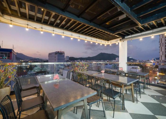 RAON Hotel