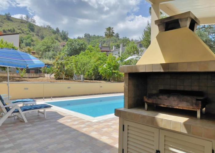 Kakopetria's Holiday House