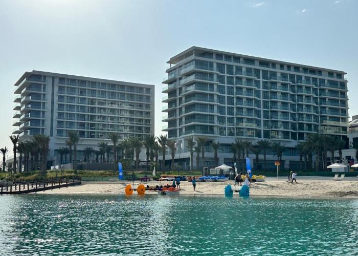 Address Luxurious Beachfront Presidential Suite