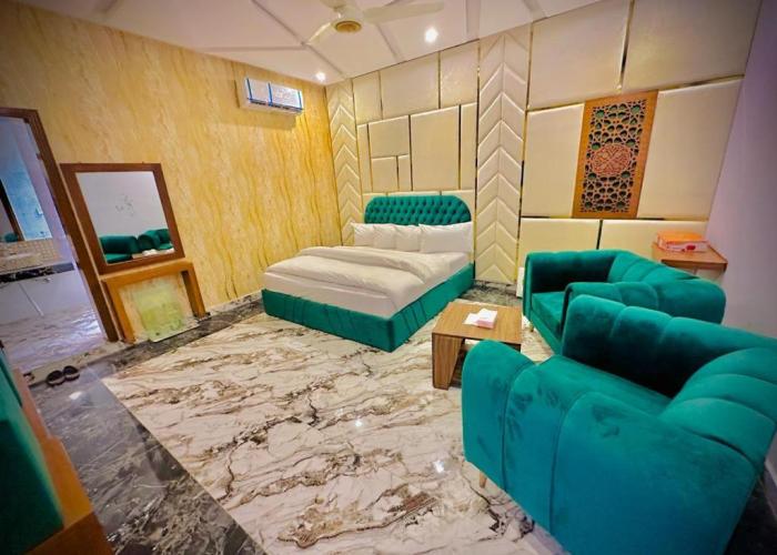 The Signature Hotel Multan