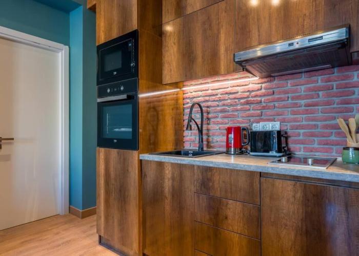 Funky 2 Bedroom Flat in Alpic