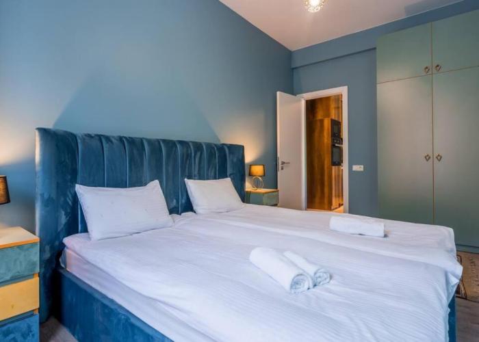 Funky 2 Bedroom Flat in Alpic