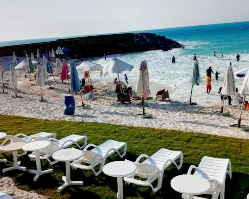 фото Chalet 3 bedrooms 2 toilets lotus north cost stand alone 3 Ac 2 stand fan families are preferred