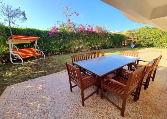 Chalet 3 bedrooms 2 toilets lotus north cost stand alone 3 Ac 2 stand fan families are preferred