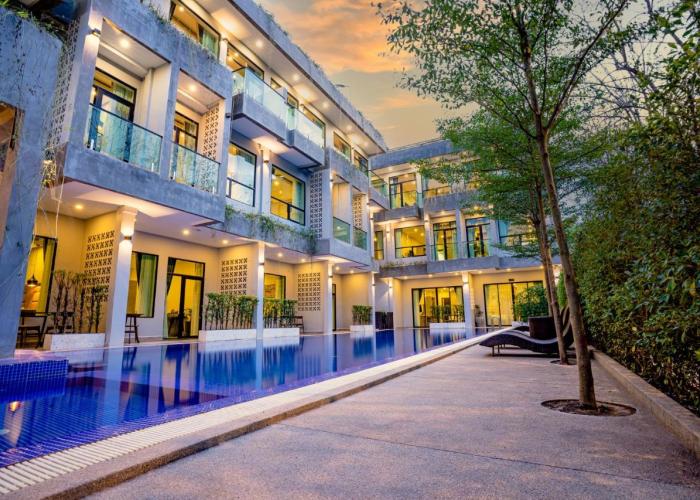 Rainforest Hotel by NSUN