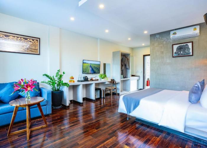 Rainforest Hotel by NSUN