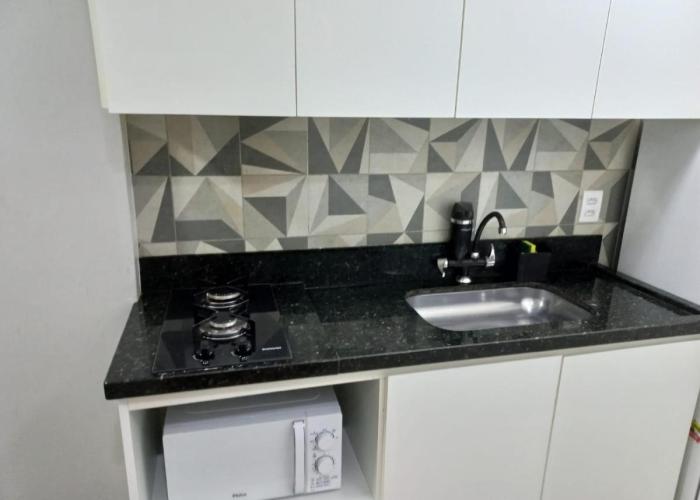 Flat Beverly Hills 101A