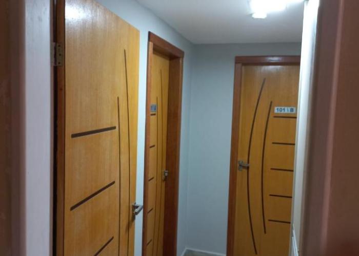 Flat Beverly Hills 101A
