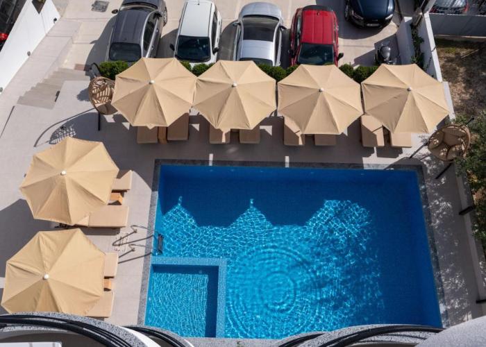 Monel Hotel