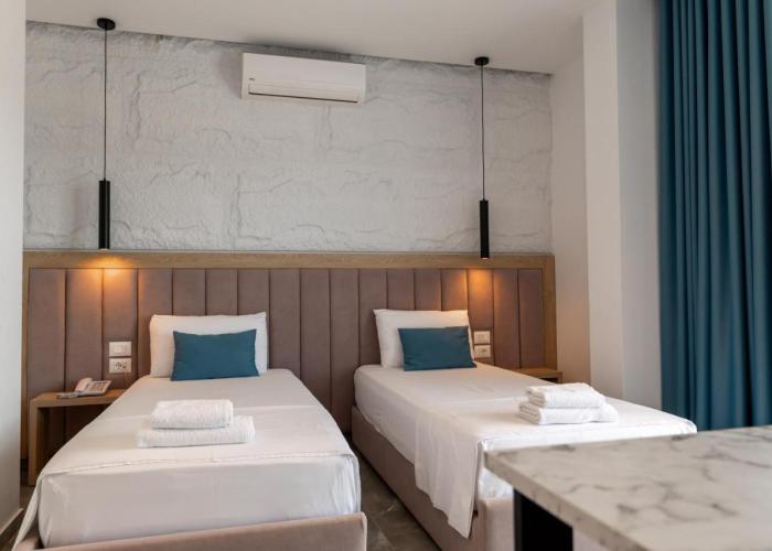 Monel Hotel