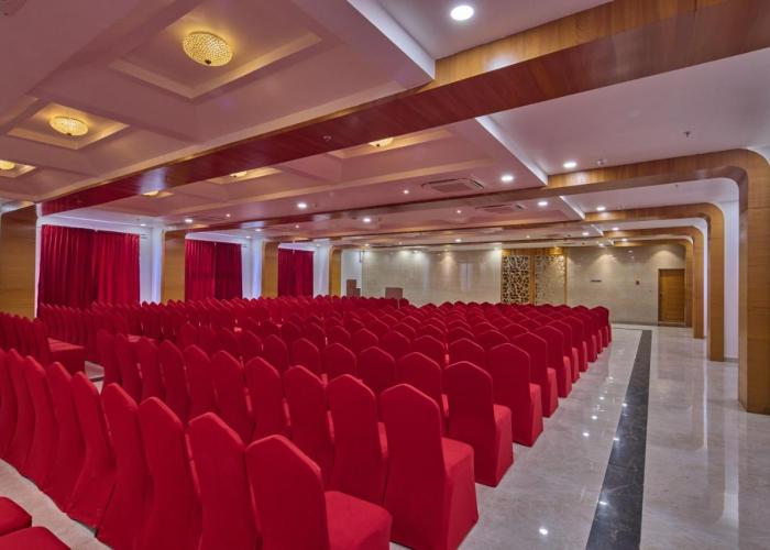 Golden Tulip Tirupati