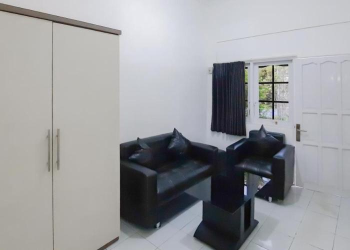 RedDoorz near Universitas Palangkaraya 3