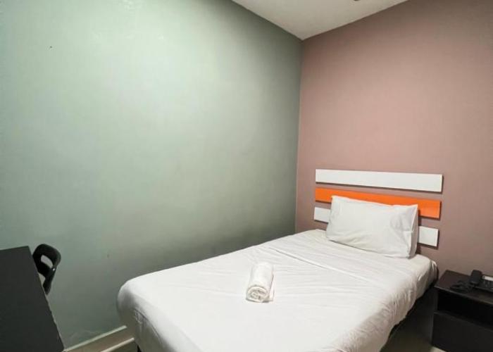 Red Orange Hotel Klang - 5 min to Klang Town