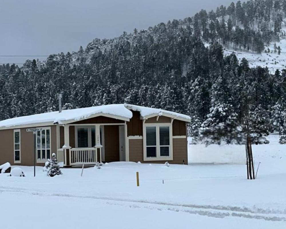 NEW! The Grand Getaway at Williams - Family Friendly & Walk to the GC Train