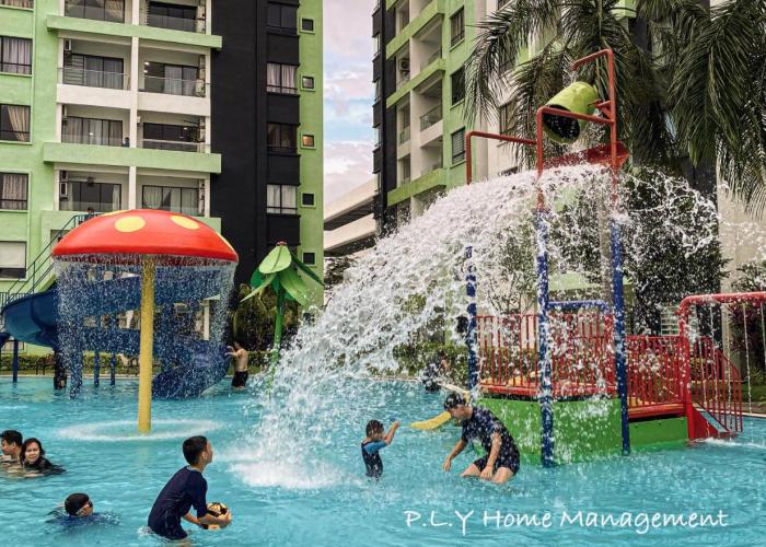 Manhattan Condo Ipoh Waterpark PoolView FREE Carpark & Netflix by PLY Home