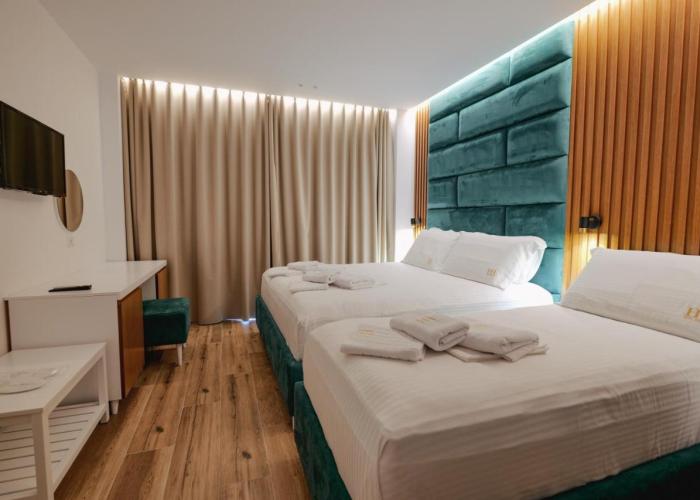 HOTEL RENATO