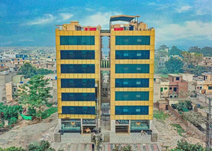 The Rich Hotel & Apartments