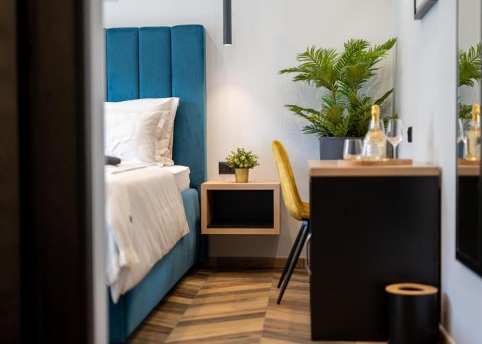West Coast Deluxe Rooms
